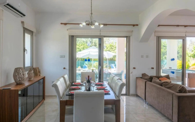 Rafaella Beach Villa- Pvt Pool-Near Sea/Beach