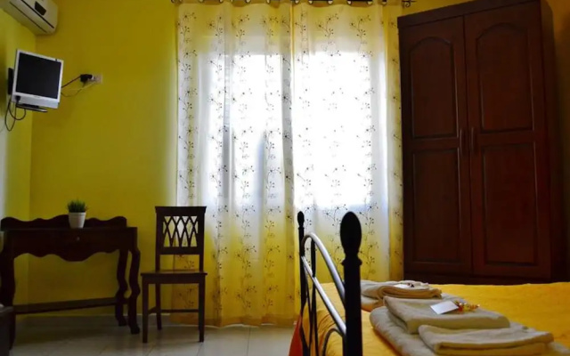 Room-blue Room - B&B S Elia