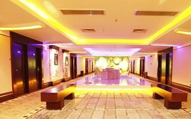 Jin Yu Hotel (Zhuhai Gongbei Port Pedestrian Street)