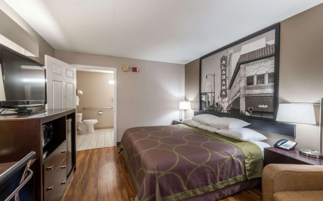 Super 8 by Wyndham Alexander City