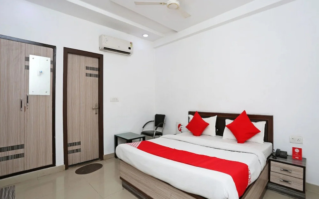 Hotel Gwal Palace By WB Inn