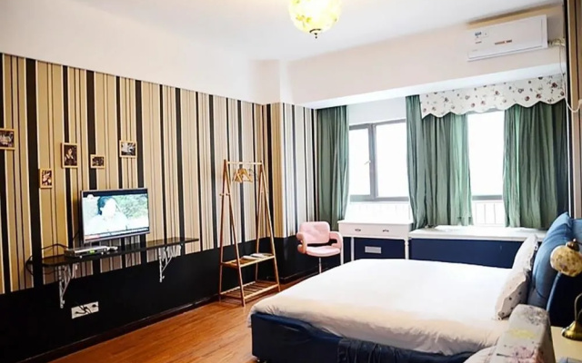 Hebino Hotel (Wuhan Jiyu Bridge Wanda Plaza)