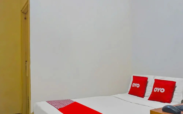 OYO 92285 Penginapan 21 Near Pasar Baru