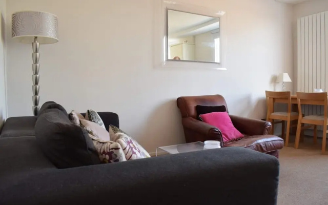 2 Bedroom Flat Near Notting Hill