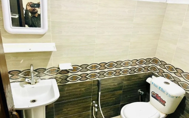 Oriole Luxury Hotel