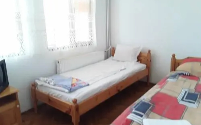 Chicho Tomovata Koliba