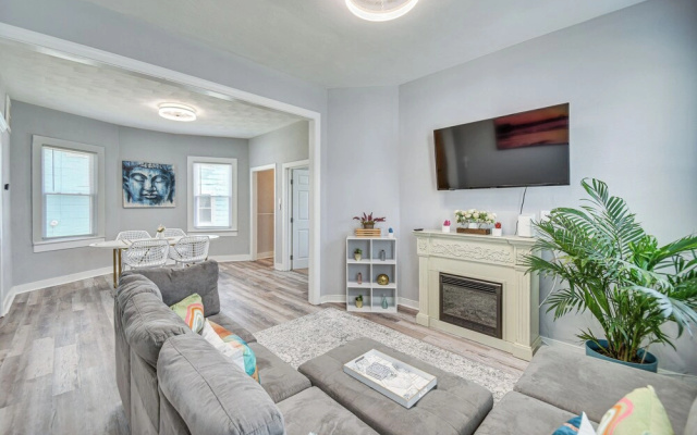 Charming Hampton Home Near Downtown & Beaches!