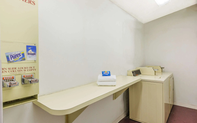 Super 8 by Wyndham East Stroudsburg/Poconos