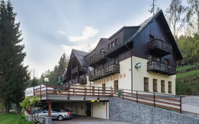 Sporthotel Å Vã½Carskã¡ Bouda