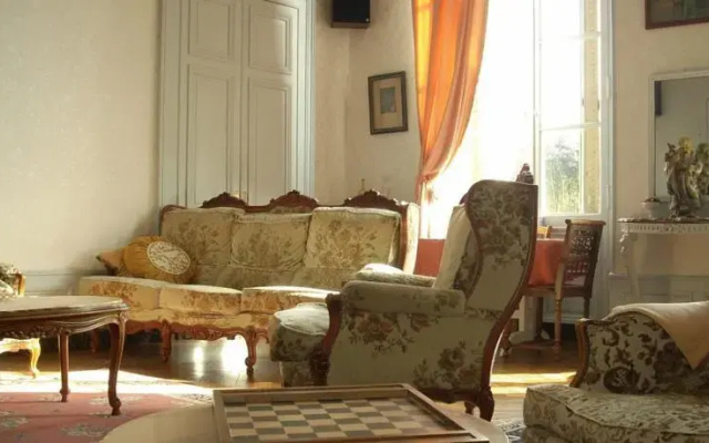 Château De Vauguenige