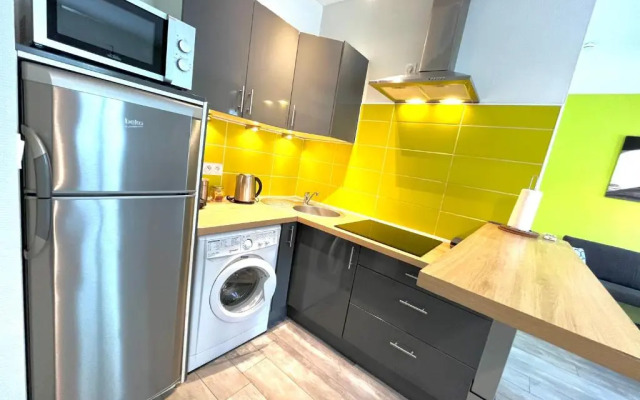 Esprit Libre, Beau 2 Pieces Climatise