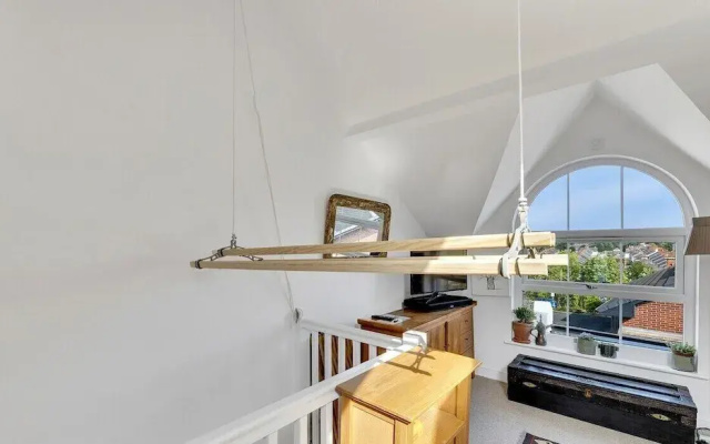 Bantham Mews by Pureserviced 1 Bedroom Luxury Mews