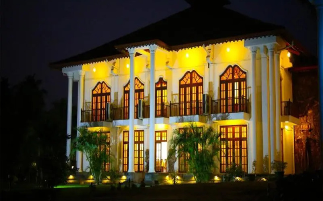 Hotel Yapahuwa Paradise