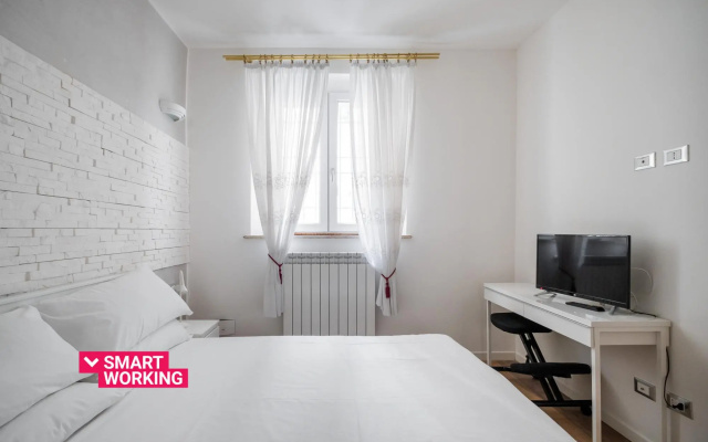 XVI Charm Apartment by Wonderful Italy