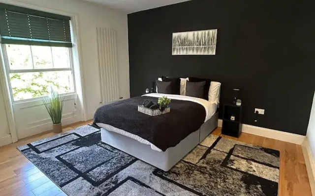 AMAZING CENTRAL 3 bed REFURB sleeps 5