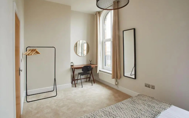 Artsbank Apartment