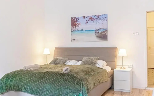 Modern 2BR Apt Near Westbahnhof