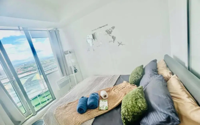 Cozy Condos at Azure Urban Resort