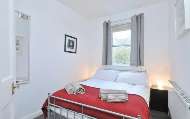367 Richmond Place Apartment