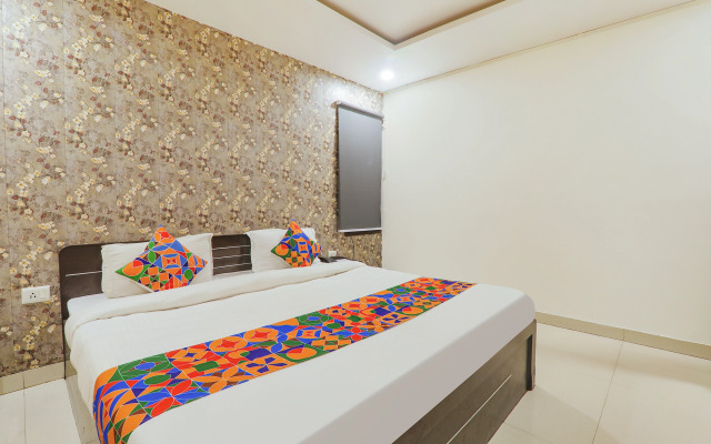 Fabhotel The Villa