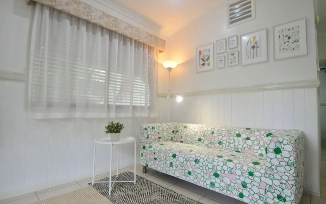 Barney Beach Accommodation