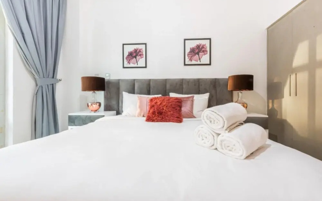 Duplex Living | ❤ of Downtown