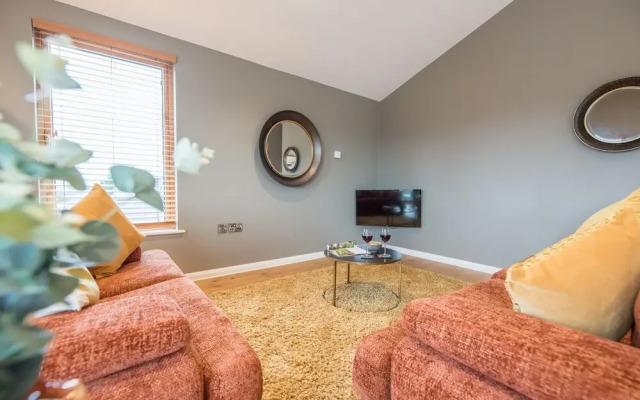 Woodbridge Penthouse