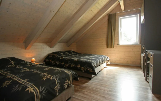 Luxurious Villa in Nadrin Belgium with Sauna & Hot Tub
