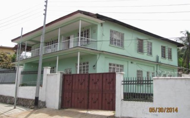 Green Bamboo Guest House in Freetown, Sierra Leone from 120$, photos, reviews - zenhotels.com hotel front