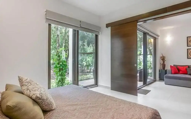 HIRA G1 Condo terrace screened by Gate48