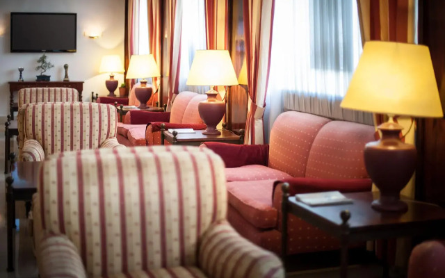 Hotel Unzaga Plaza
