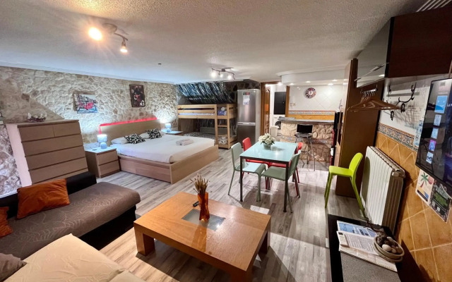 STILISH LOFT IN THE BEACH, piscina y mar