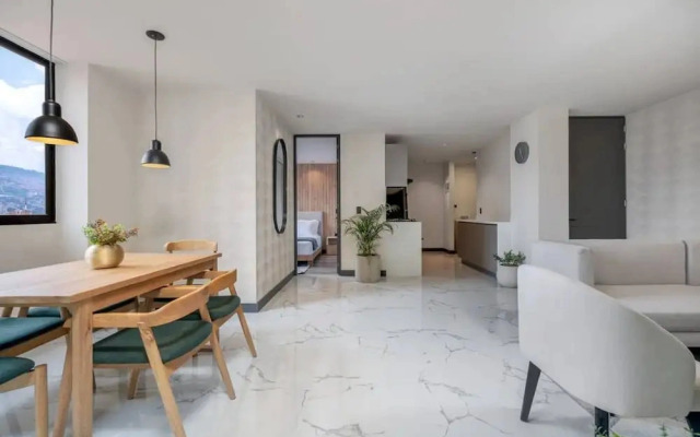 Housy Laureles - 402