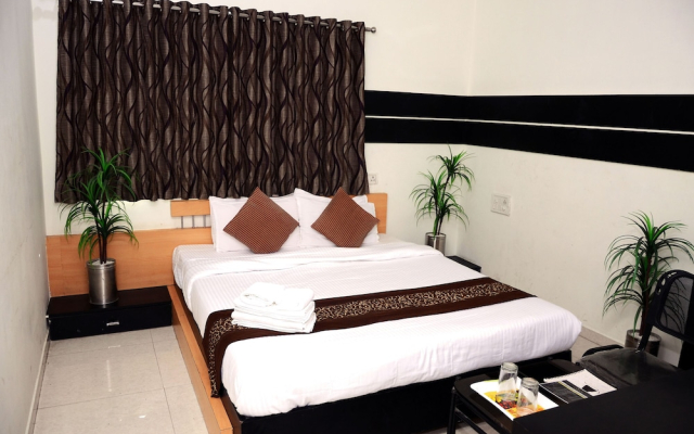 Hotel Crown