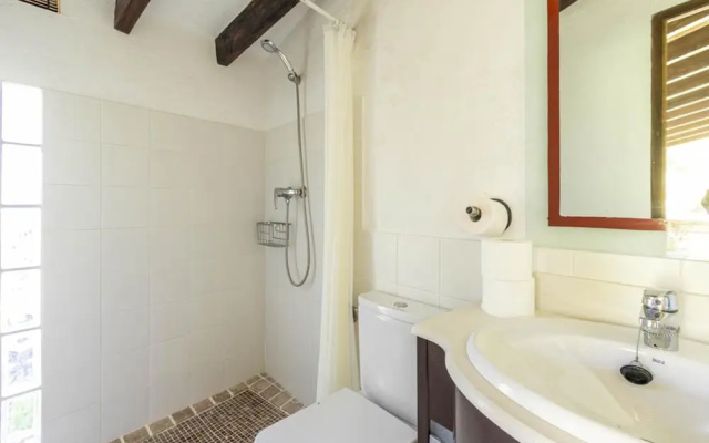 Villa - 2 Bedrooms with Pool and WiFi - 107924