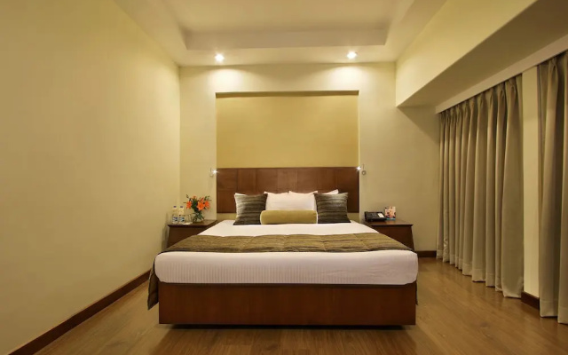 Hotel Express Residency
