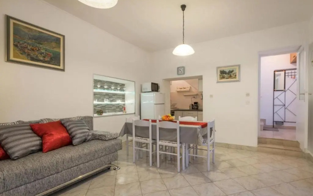 Apartment Žana-30m from beach