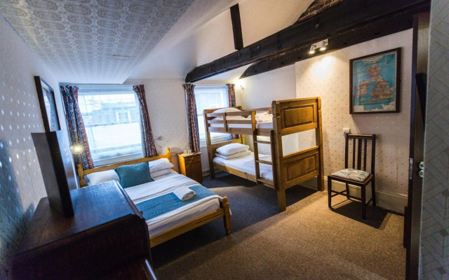 St Athans Hotel