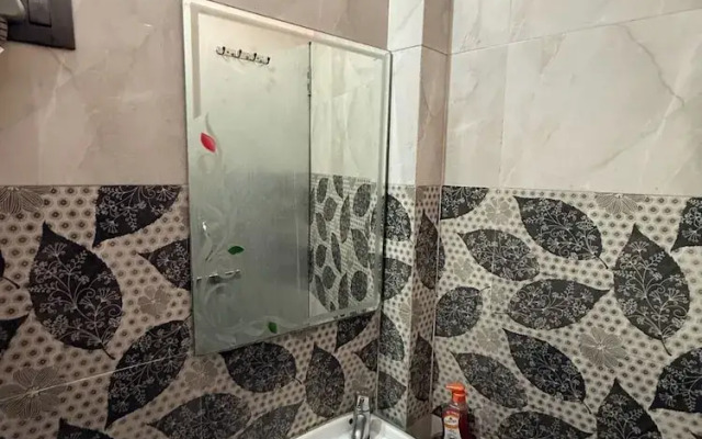 Hotel Bharat