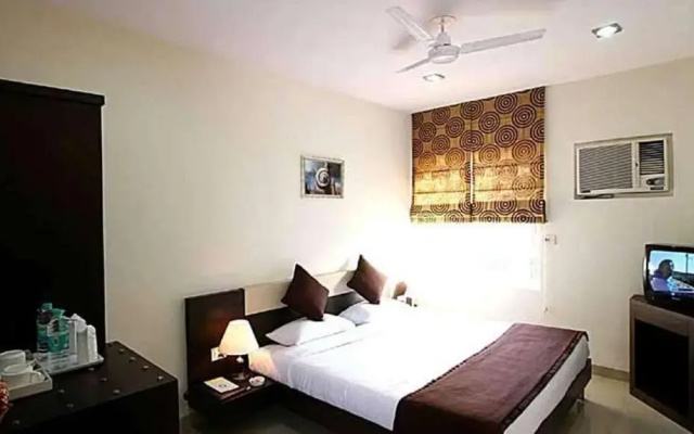 Hotel Gautam Deluxe