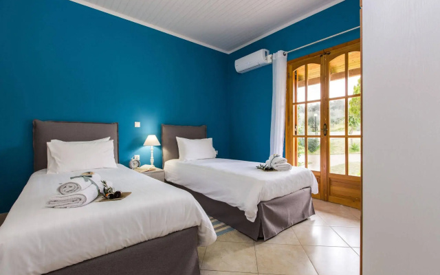 Villas Lefkothea