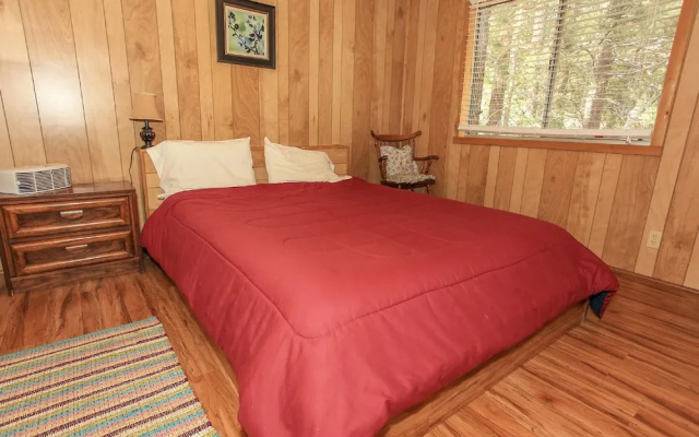 Grannys Love Shack by Big Bear Cool Cabins