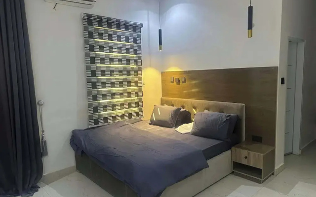 Dejays Homes and Shortlets
