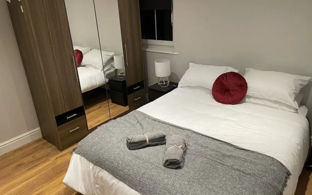 Immaculate 2-bed Apartment in London