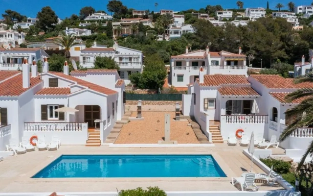 Villas 83A/B Nord, Sud, Son Bou