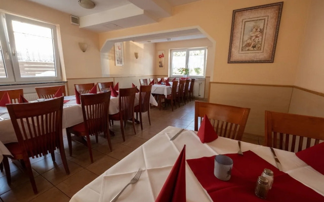 Schnitzel Haus Pension-Restaurant Stadt Rosbach