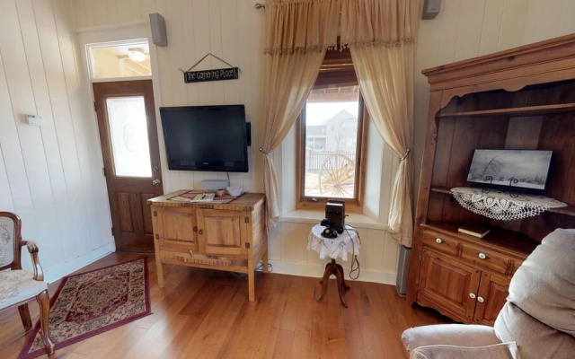 Bluff Family Retreat