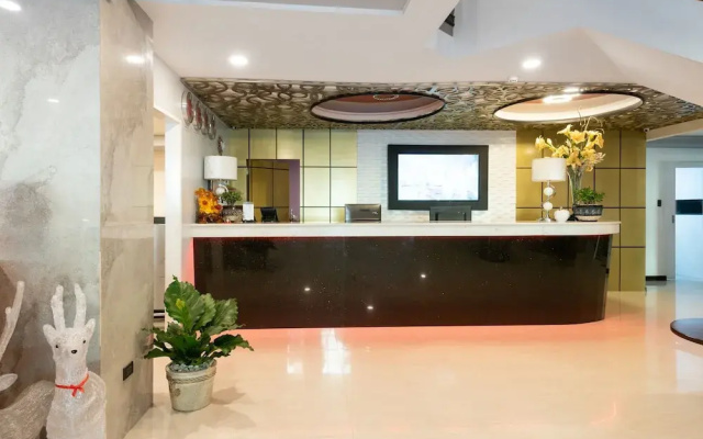 Amore Hotel Manila