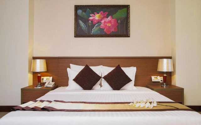 Sunrise Hotel