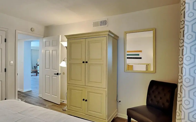 Emerald Towers II by Southern Vacation Rentals